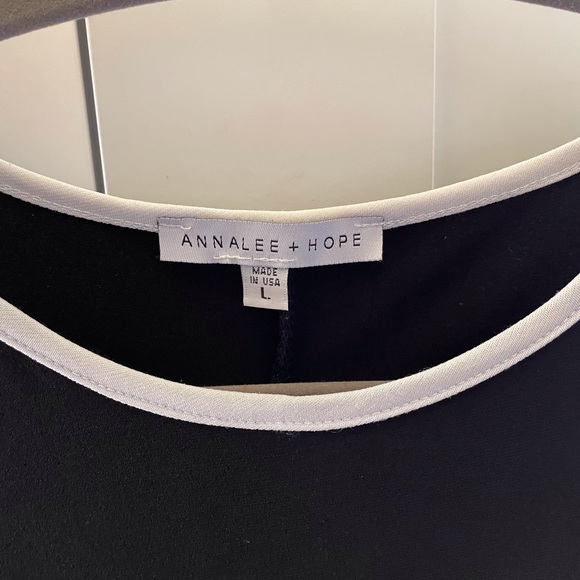 👗Little Black Dress 🖤🤍 - Picture 3 of 4